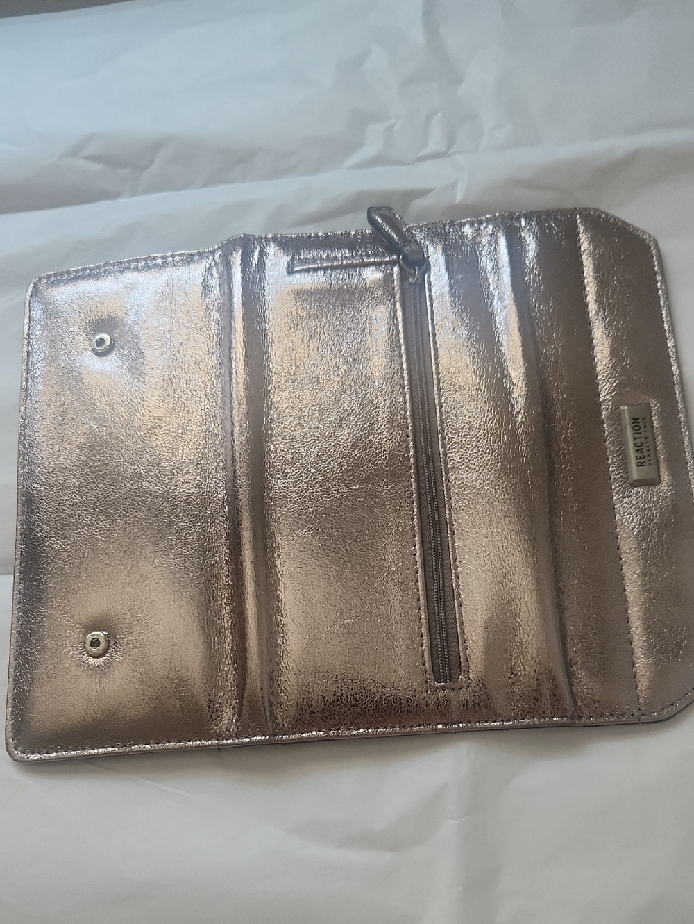 Kenneth Cole Reaction Metallic Rose Gold Jewelry Organizer Roll